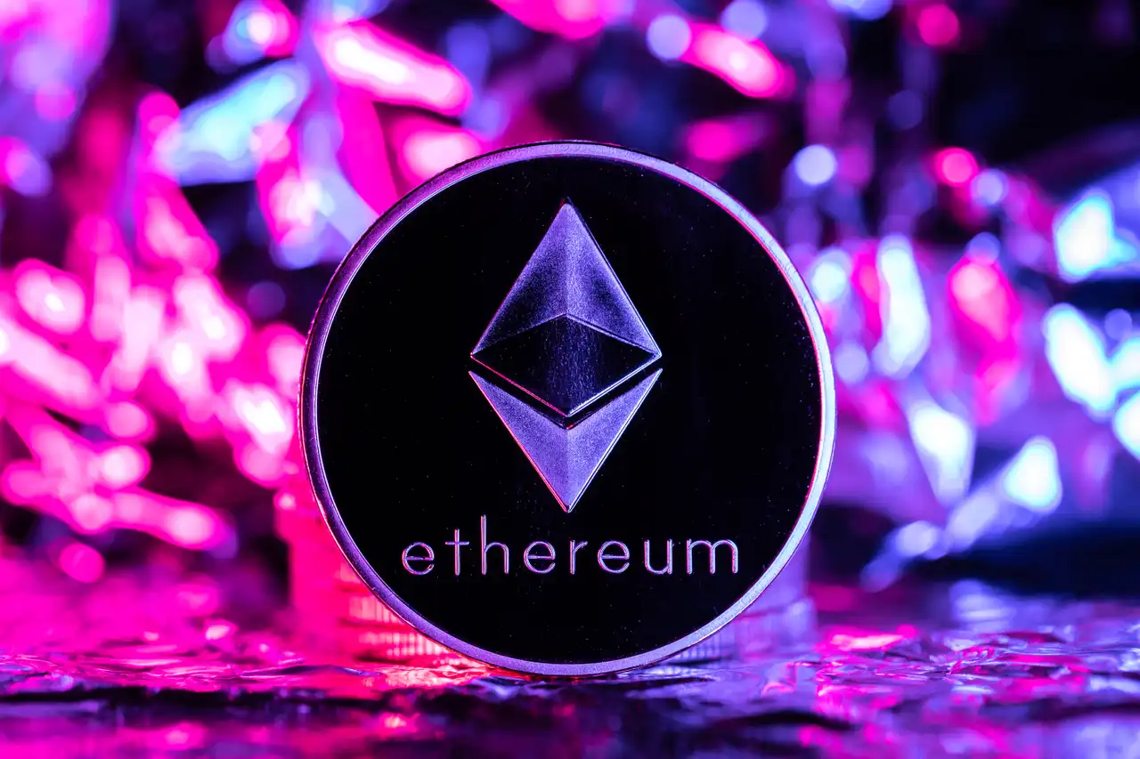 TA: Ethereum Dives Below $4K, Here’s Why ETH Could Struggle In Short-Term